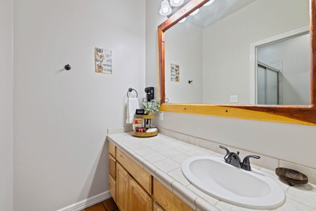 Bathroom View of Villas at Legends Golf Course on Lake LBJ in Austin